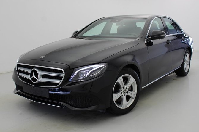 Private Transfer Copenhagen Airport CPH to Copenhagen by Sedan - Luggage limits: plan for the case that affects your day