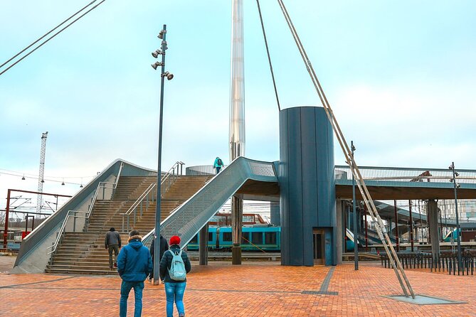 Two hour city tour through the new Odense - Harbor Pool: Seeing the Symbol from the Outside
